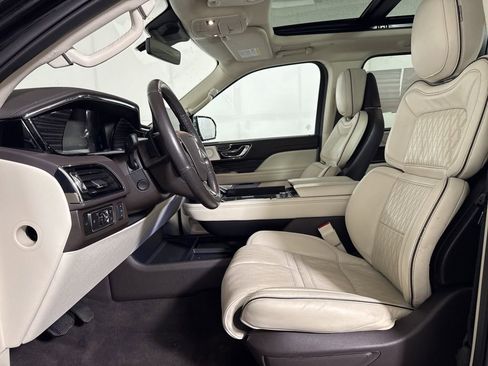 Certified 2023 Lincoln Navigator Black Label image 25