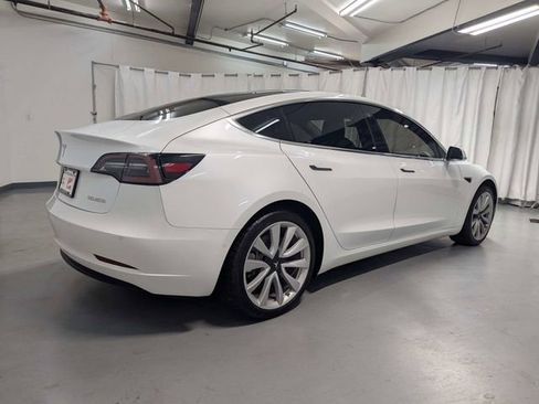 Used 2019 Tesla Model 3 Performance AWD/4WD image 3