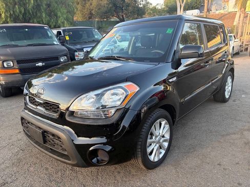 Used 2013 Kia Soul image 1