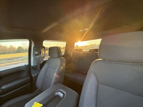 Certified 2024 Chevrolet Silverado 1500 Custom Trail Boss w/ LPO, Dark Essentials Package image 10