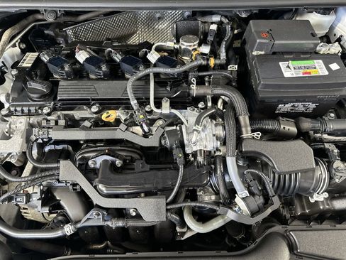 Used 2023 Toyota Corolla LE image 31