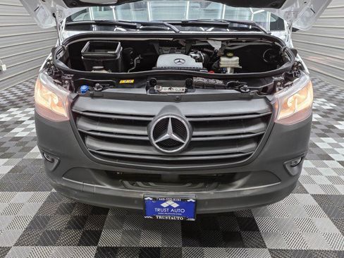 Used 2024 Mercedes-Benz Sprinter 2500 image 30