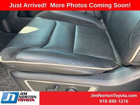 Used 2022 RAM 1500 Laramie AWD/4WD image 6
