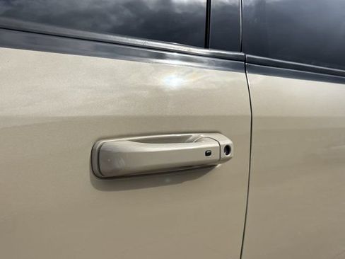 Used 2024 RAM 2500 Limited AWD/4WD image 15