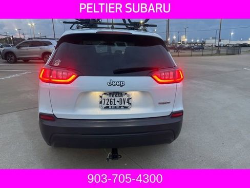 Used 2019 Jeep Cherokee Latitude Plus image 6