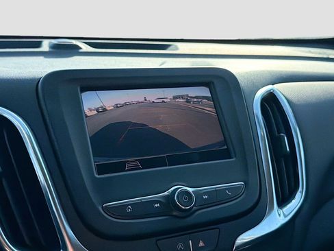 Used 2024 Chevrolet Equinox LT image 20
