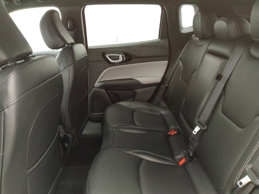 Used 2025 Jeep Compass Limited AWD/4WD image 18