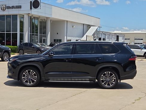 Used 2026 Toyota Grand Highlander AWD Hybrid image 3