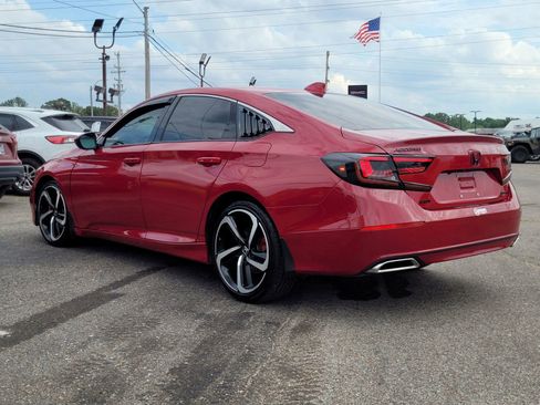 Used 2018 Honda Accord Sport image 11