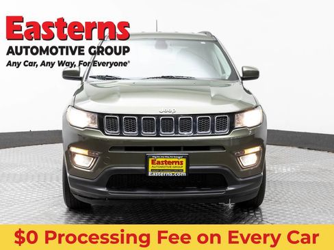 Used 2021 Jeep Compass Latitude AWD/4WD image 2