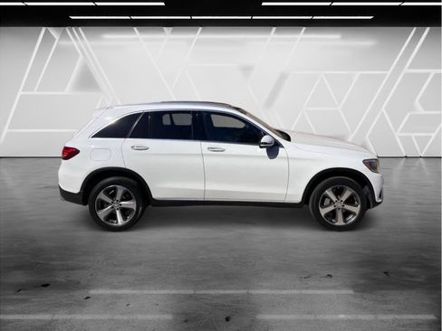Used 2017 Mercedes-Benz GLC 300 w/ Premium 1 Package image 7