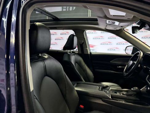 Used 2025 Toyota Grand Highlander AWD image 45