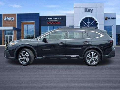 Used 2022 Subaru Outback Limited AWD/4WD image 2