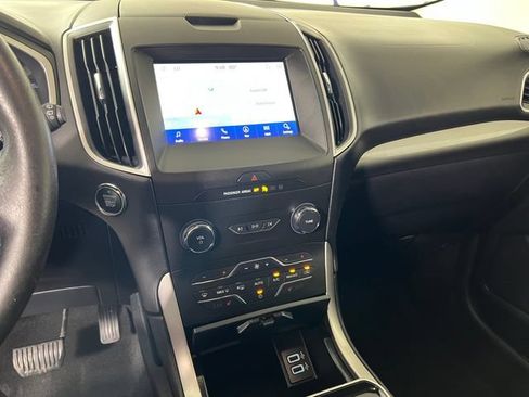 Used 2019 Ford Edge SEL w/ Equipment Group 201A FWD image 18
