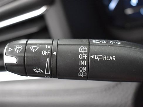 Used 2022 GMC Yukon XL Denali image 26