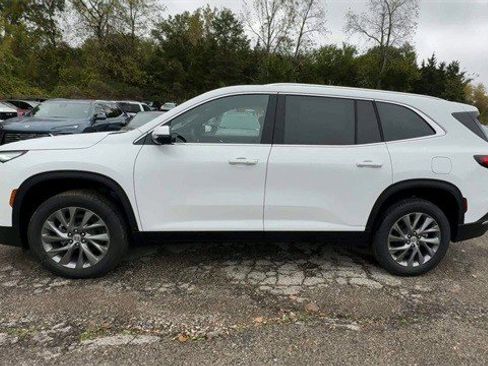 New 2026 Buick Enclave Preferred image 5