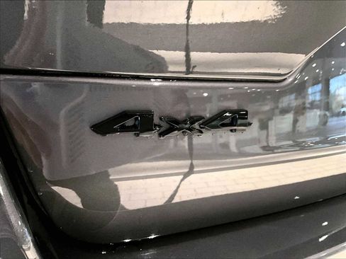 Used 2023 Jeep Grand Cherokee Altitude image 37