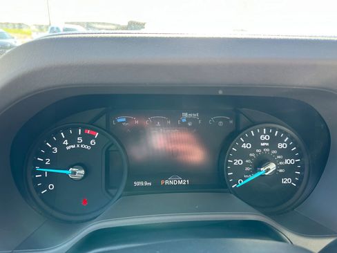 Used 2025 Ford E-450 and Econoline 450 Super Duty w/ Driver's Safety Package image 22