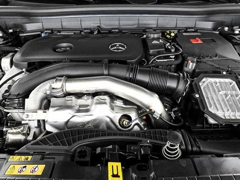 New 2026 Mercedes-Benz GLB 250 4MATIC image 13