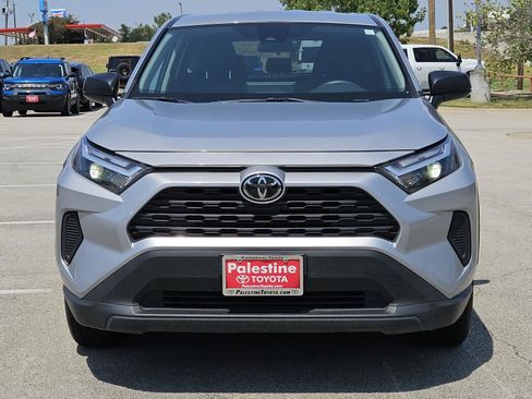 Used 2024 Toyota RAV4 LE FWD image 2