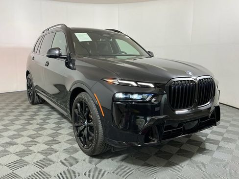 Certified 2025 BMW X7 xDrive40i w/ M Sport Package AWD/4WD image 4