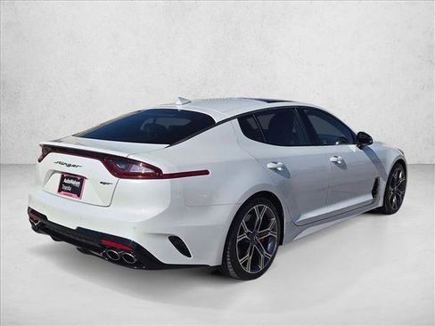 Used 2020 Kia Stinger GT1 image 5