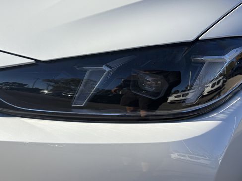 Used 2025 BMW i4 xDrive40i w/ Premium Package image 6