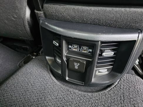 Used 2024 RAM 2500 Laramie AWD/4WD image 17