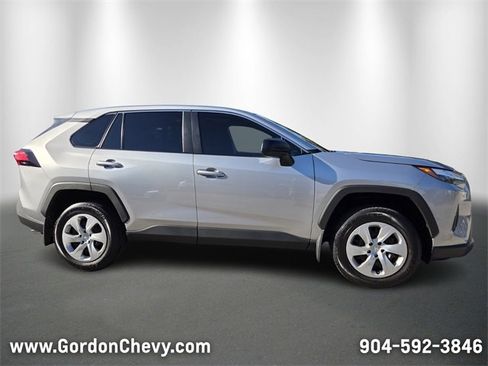 Used 2024 Toyota RAV4 LE image 7