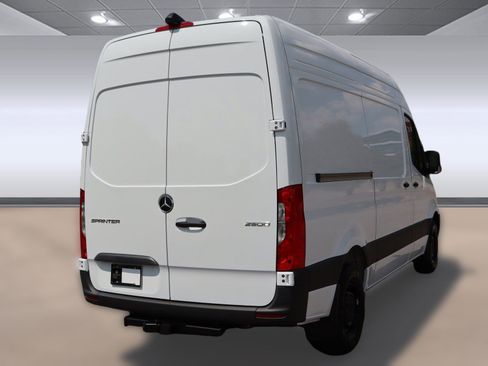 Used 2025 Mercedes-Benz Sprinter 2500 image 26