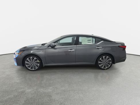 New 2025 Nissan Altima 2.5 SL image 8