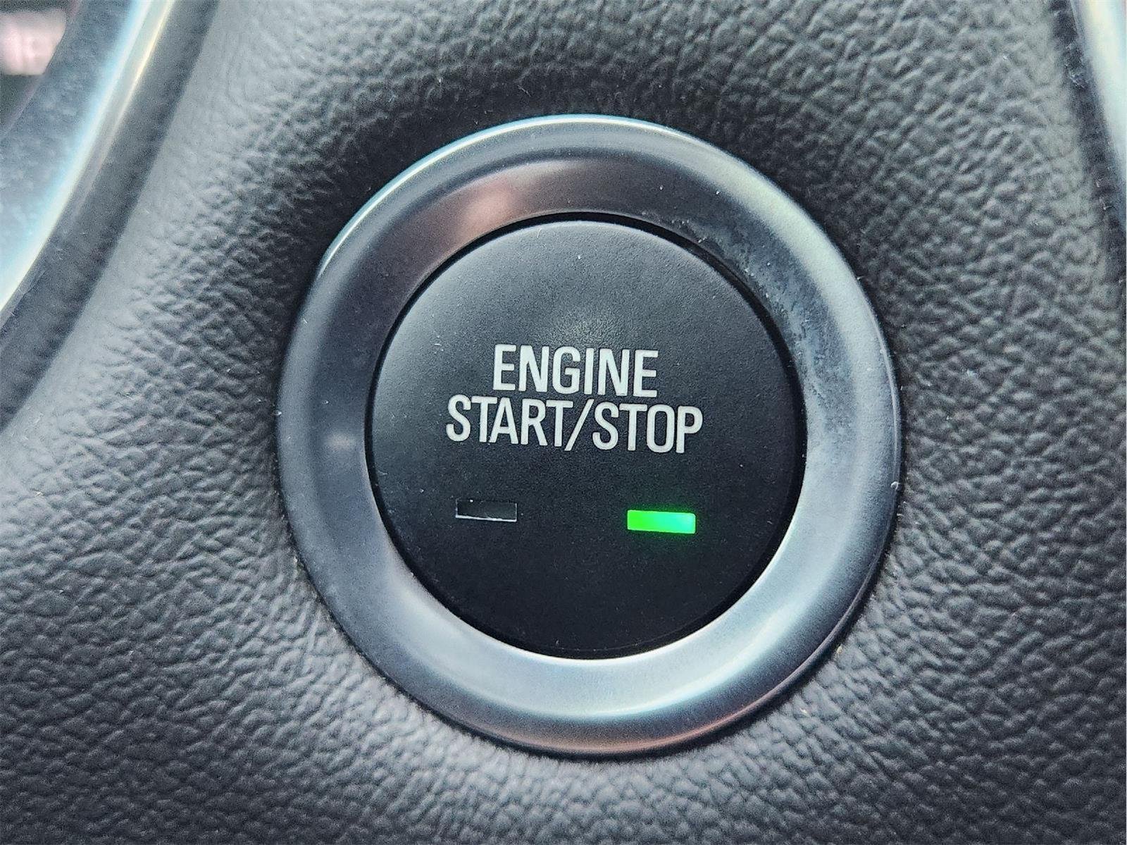 Used 2023 Chevrolet Traverse LT FWD image 21