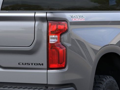 Used 2026 Chevrolet Silverado 1500 Custom Trail Boss AWD/4WD image 12