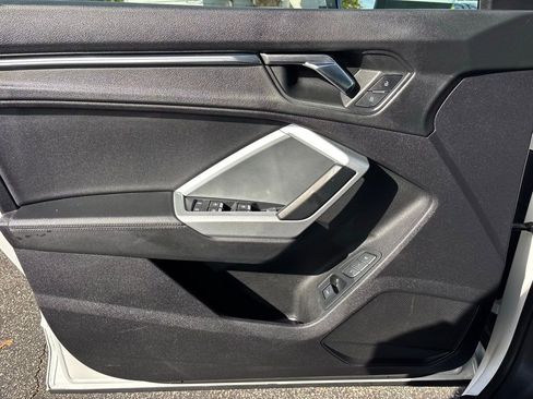 Used 2022 Audi Q3 2.0T Premium Plus image 16