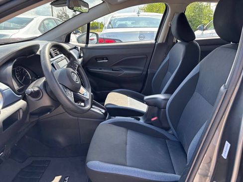 Used 2025 Nissan Versa SV FWD image 23
