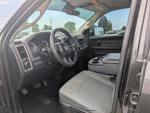 Used 2017 RAM 2500 Tradesman w/ Chrome Appearance Group AWD/4WD image 5