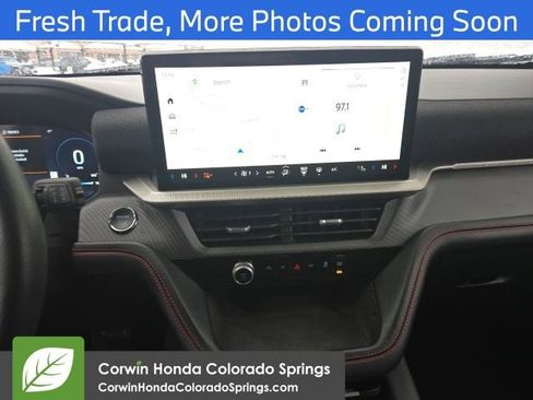 Used 2025 Ford Explorer ST-Line w/ ST-Line Street Pack image 11