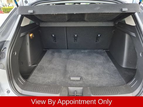 Used 2025 Chevrolet Trax LT w/ LT Convenience Package FWD image 30