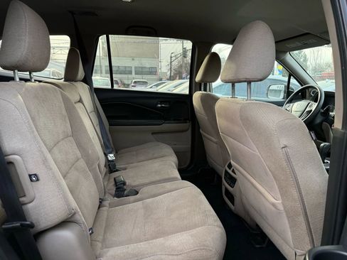 Used 2016 Honda Pilot EX image 9