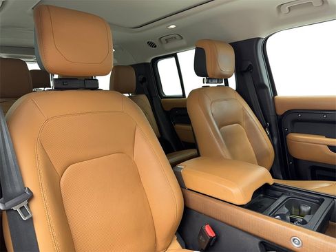 Used 2023 Land Rover Defender 130 First Edition image 48