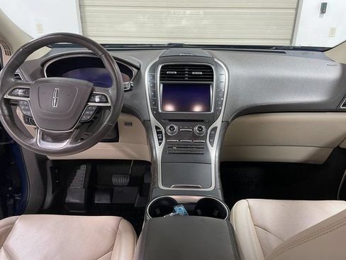Used 2019 Lincoln Nautilus Reserve AWD/4WD image 16