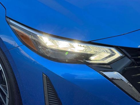 Used 2025 Nissan Sentra SR image 10