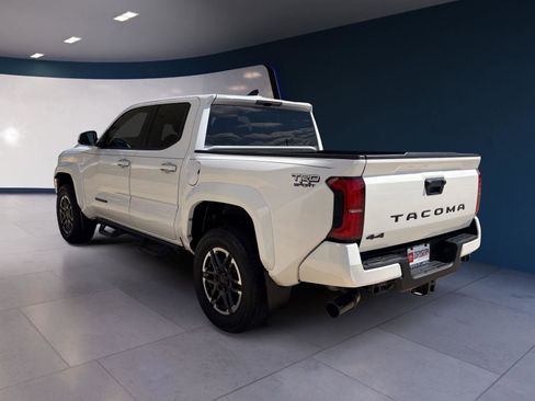 Used 2024 Toyota Tacoma TRD Sport AWD/4WD image 3