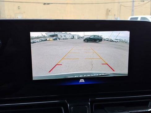 Used 2025 Chevrolet TrailBlazer LT image 11