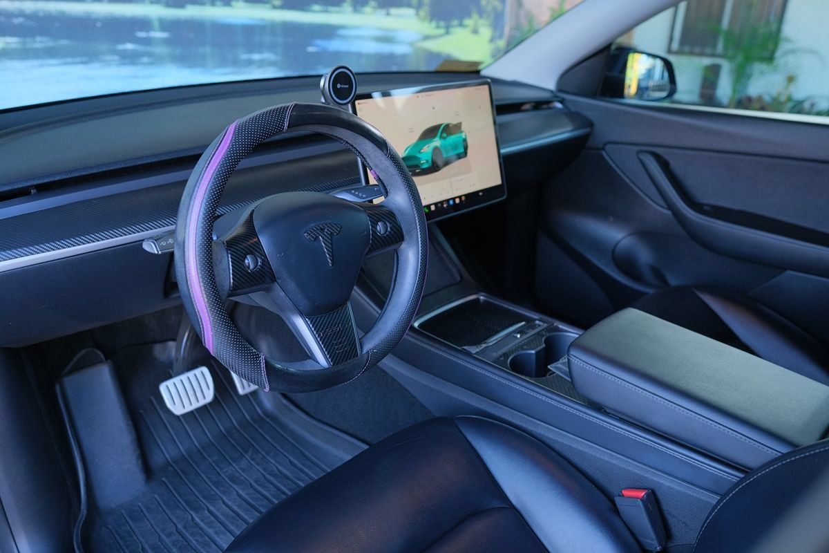 Used 2022 Tesla Model Y Performance AWD/4WD image 14
