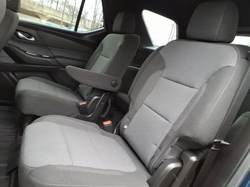 Used 2023 Chevrolet Traverse LT w/ LPO, Floor Liner Package image 18