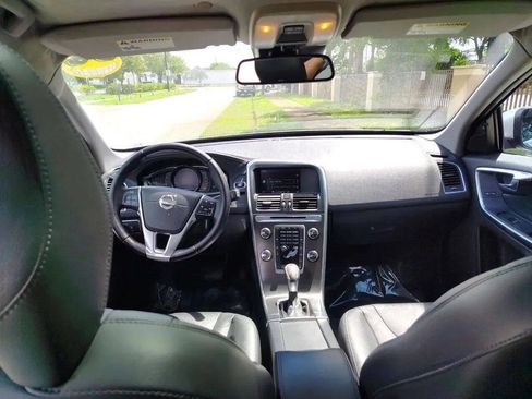 Used 2015 Volvo XC60 T5 Premier image 14