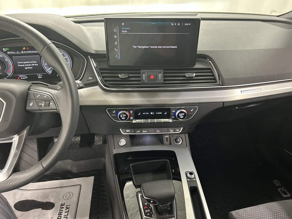 Certified 2024 Audi Q5 e Premium Plus AWD/4WD image 19