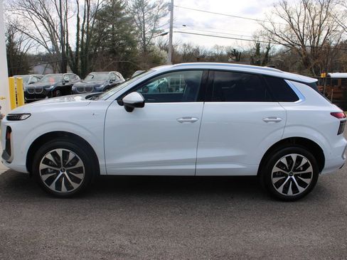 New 2026 Audi Q3 quattro 2.0T AWD/4WD image 10