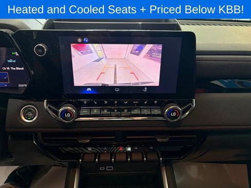 Used 2024 Chevrolet Colorado Z71 w/ Z71 Convenience Package 2 AWD/4WD image 15